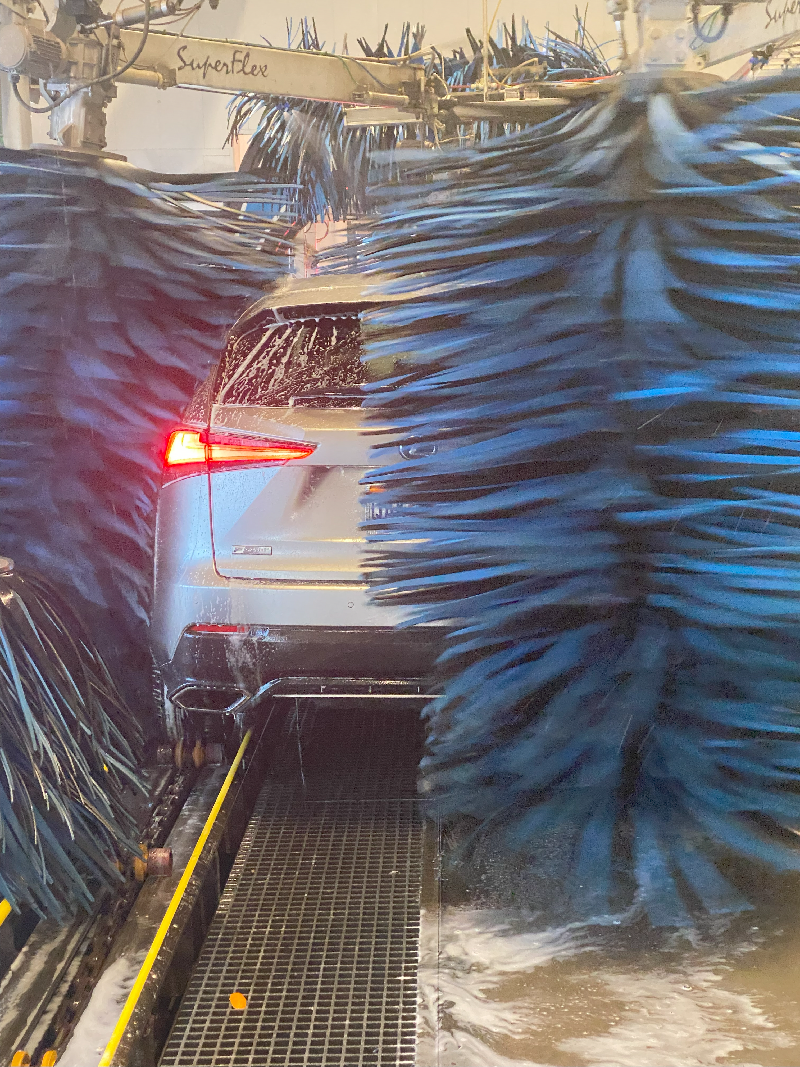 WashFox car wash tunnel